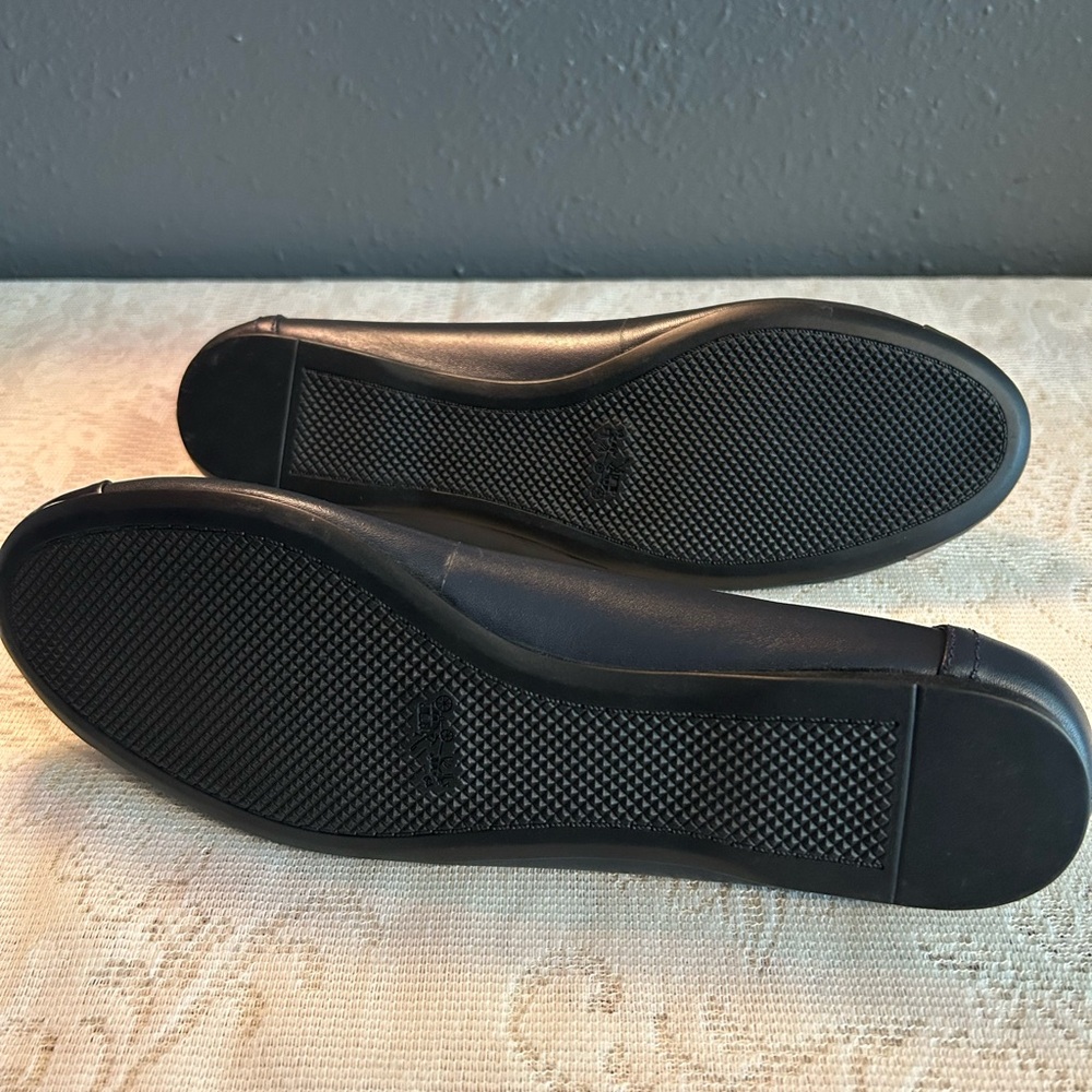 Coach Chelsea Navy Ballet Flats with Silver Toe Cap - Picture 9 of 9